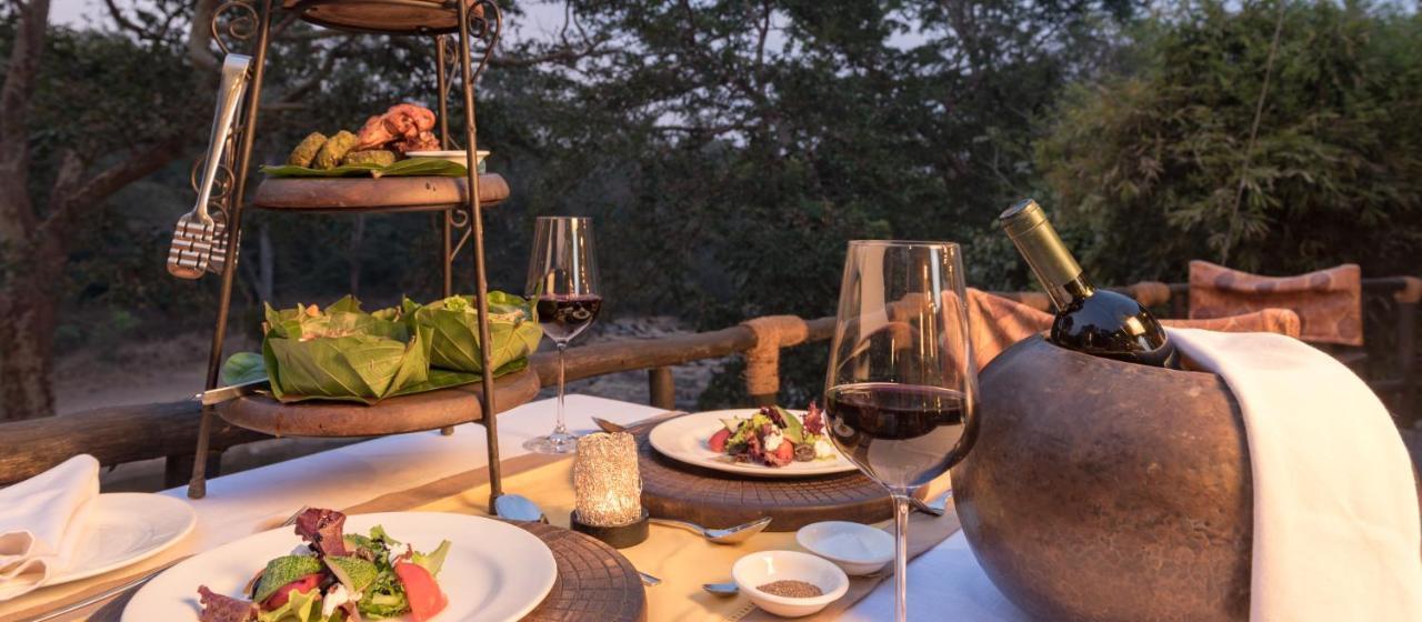 Banjaar Tola Kanha National Park - A Taj Safari Lodge エクステリア 写真