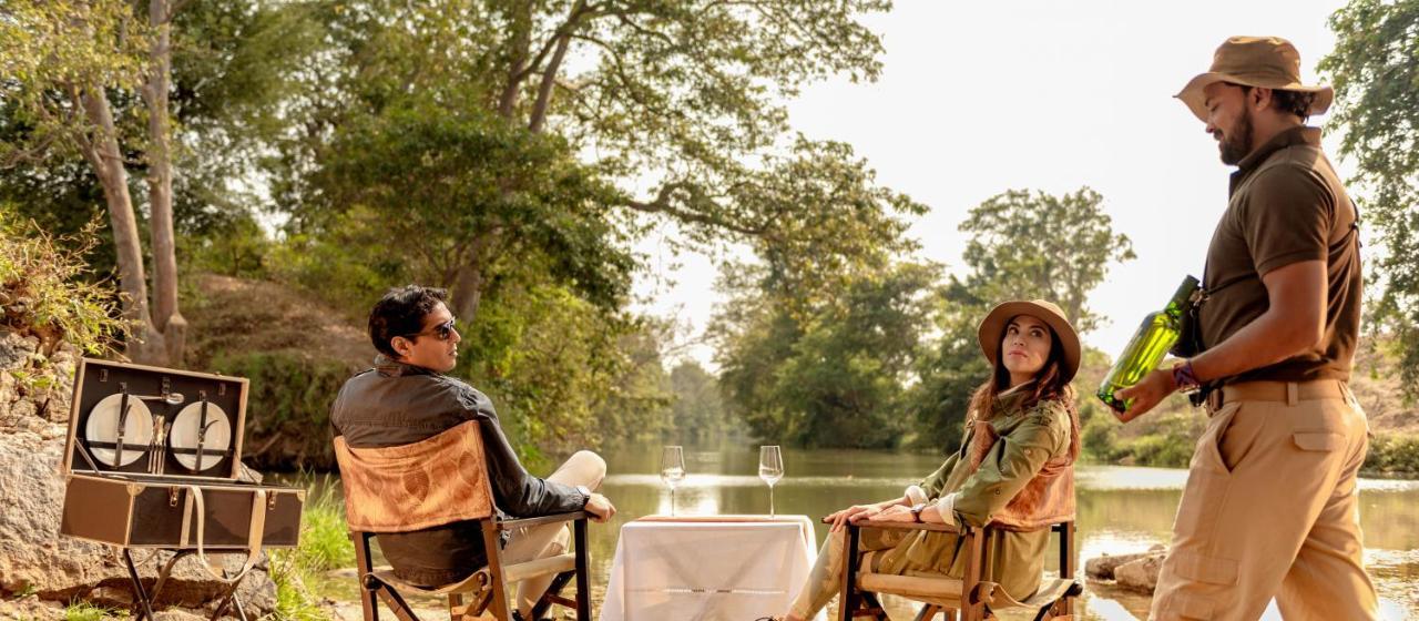 Banjaar Tola Kanha National Park - A Taj Safari Lodge エクステリア 写真